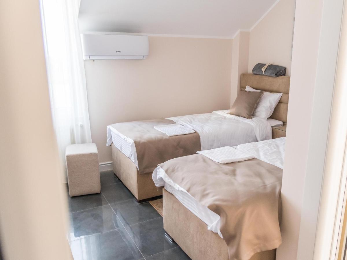 A Klub Apartmani Mrcajevci Esterno foto